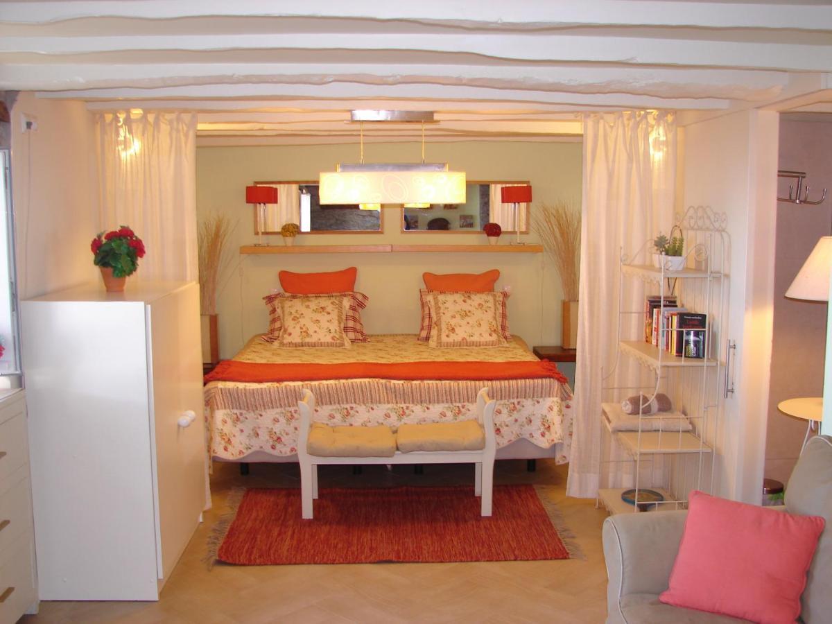 Romantic Studio Φουνκάλ Εξωτερικό φωτογραφία