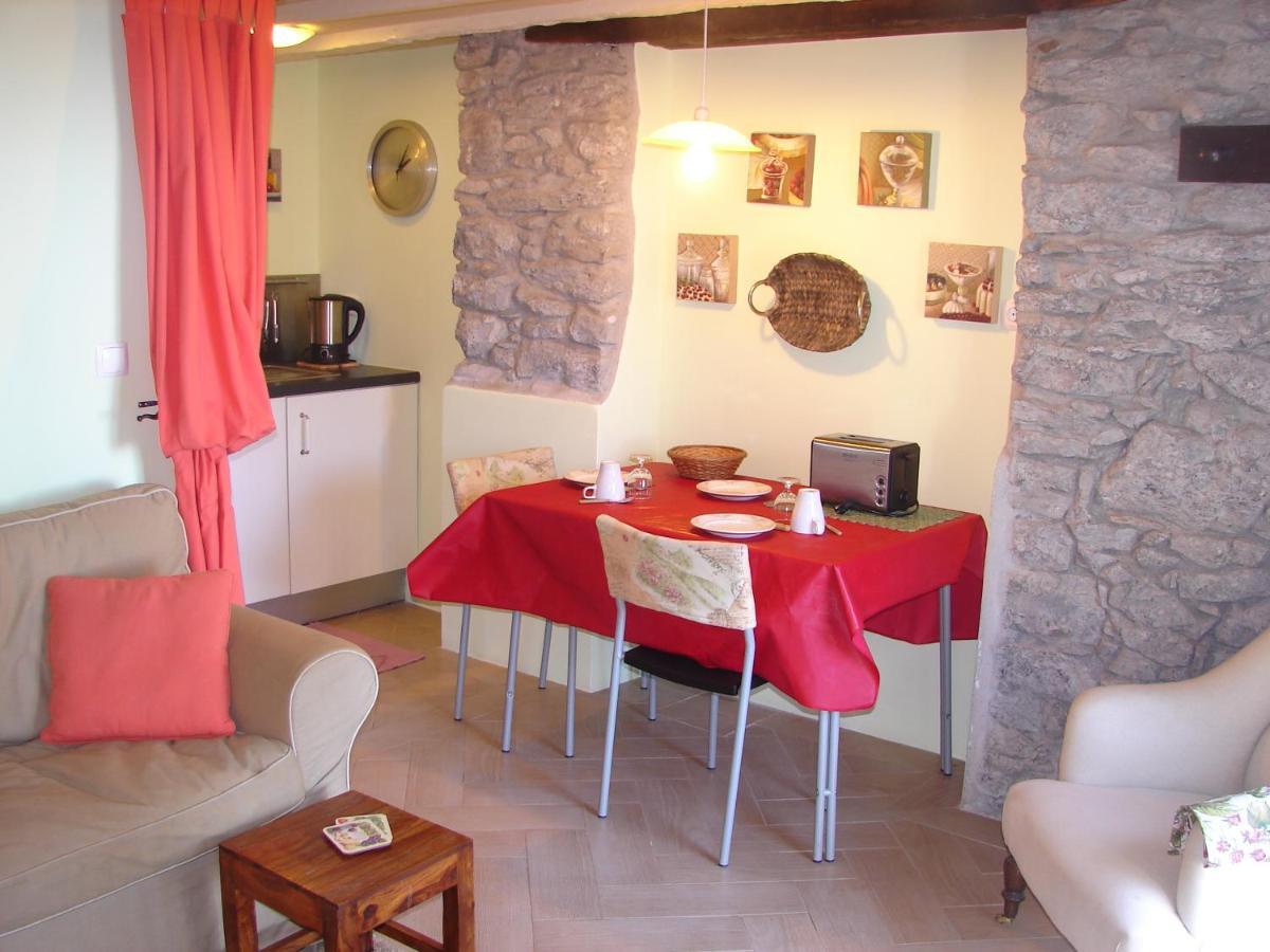 Romantic Studio Φουνκάλ Δωμάτιο φωτογραφία