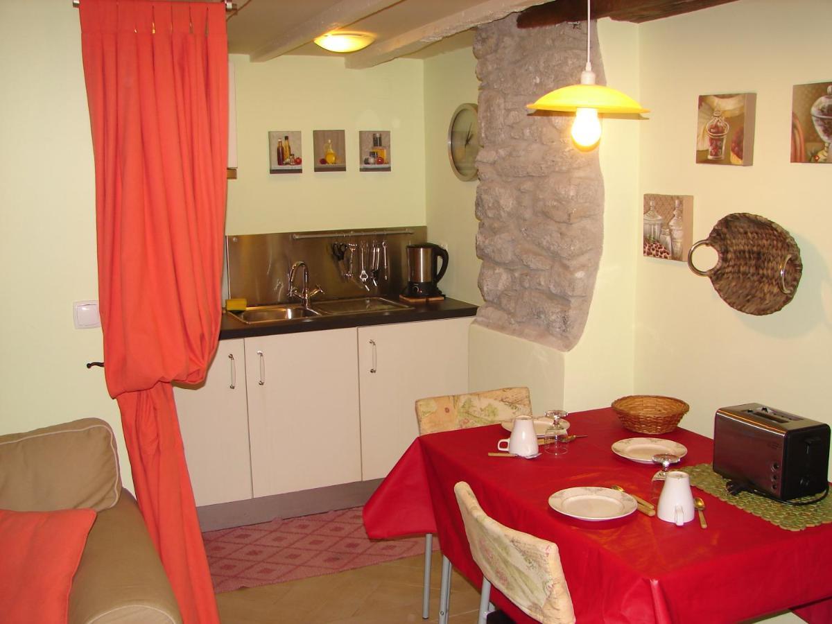 Romantic Studio Φουνκάλ Δωμάτιο φωτογραφία